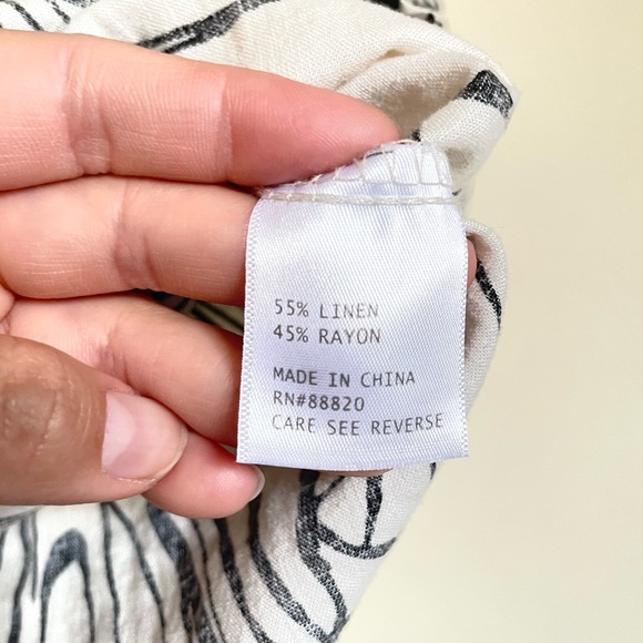 Rachel Zoe Off White & Black Leaf Print Linen Blend Puff Sleeve Top - Picture 7 of 7